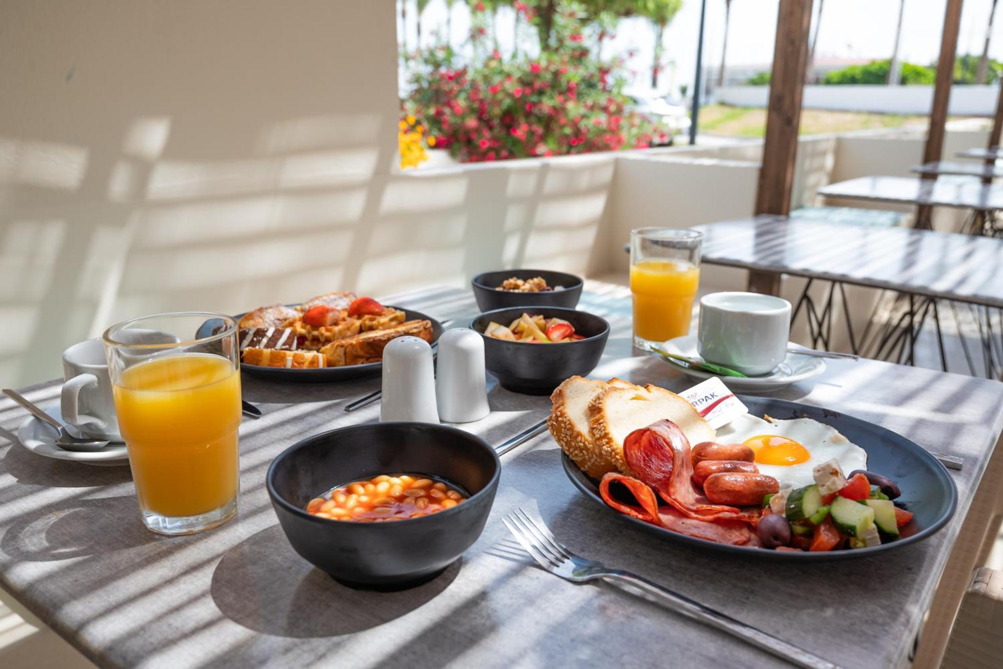 Atma Beach Rooms & Suites Faliraki Buitenkant foto
