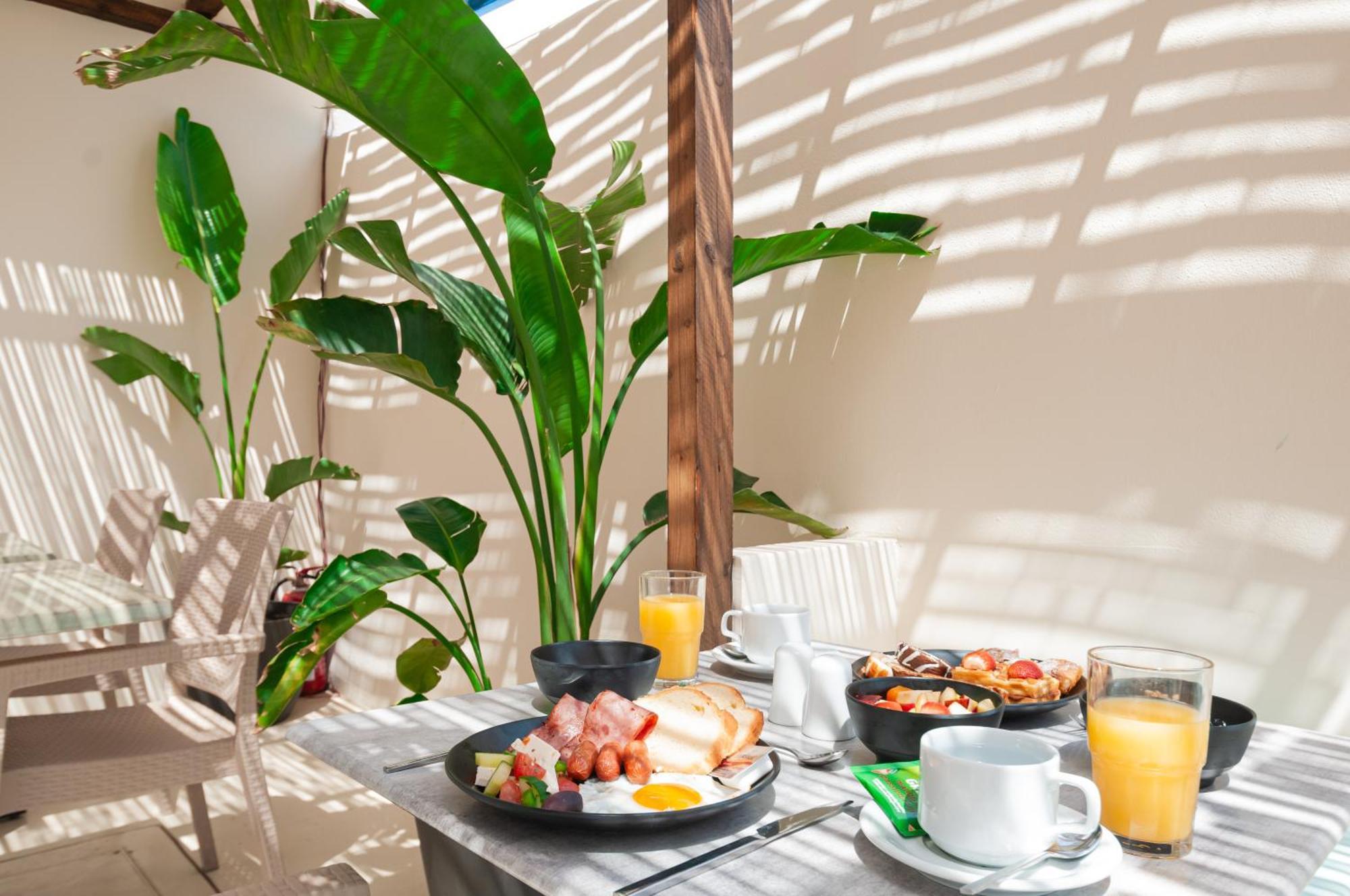Atma Beach Rooms & Suites Faliraki Buitenkant foto
