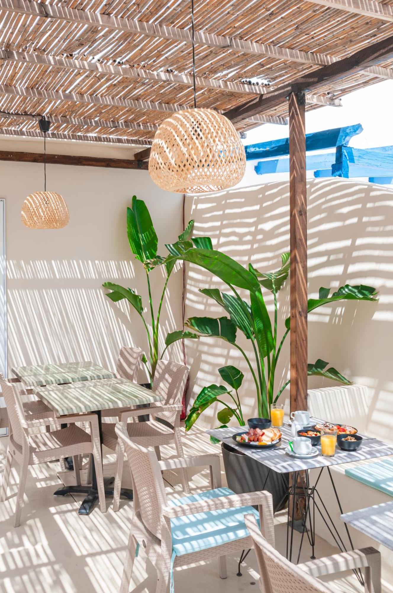 Atma Beach Rooms & Suites Faliraki Buitenkant foto